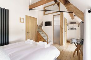 The Old House 1147
