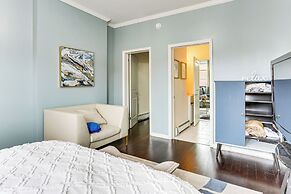 Explore & Work! Stylish Washington Heights Duplex
