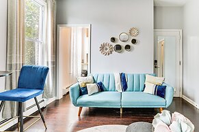 Explore & Work! Stylish Washington Heights Duplex