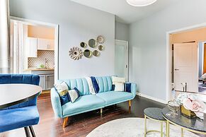 Explore & Work! Stylish Washington Heights Duplex