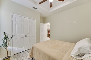 2 Mi to DHR Health: Commuter-friendly Pharr Apt