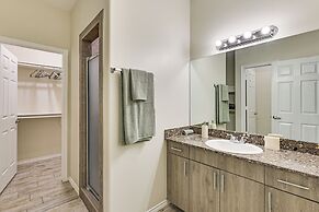 2 Mi to DHR Health: Commuter-friendly Pharr Apt