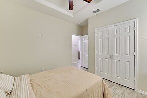 2 Mi to DHR Health: Commuter-friendly Pharr Apt