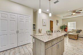 2 Mi to DHR Health: Commuter-friendly Pharr Apt