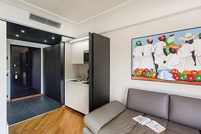 Beachfront Studio With Terrace by Wonderful Italy