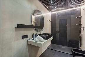 Beachfront Studio With Terrace by Wonderful Italy