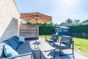 Tastefully Furnished Detached Bungalow