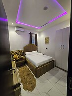 Luxury 5 Bedrooms Duplex With Swimming Pool
