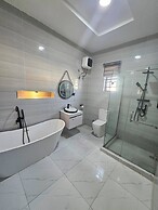 Luxury 5 Bedrooms Duplex With Swimming Pool