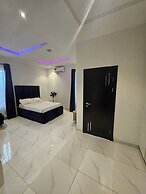 Luxury 5 Bedrooms Duplex With Swimming Pool