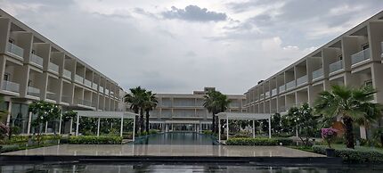 Golden Sands - By The Bay Resorts
