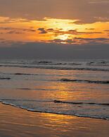 Golden Sands - By The Bay Resorts