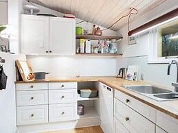 5 Star Holiday Home in Dronningmolle