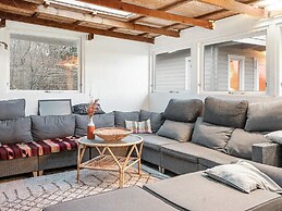 5 Star Holiday Home in Dronningmolle