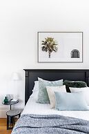 Designer Styled Studio in Central Trendy Glebe