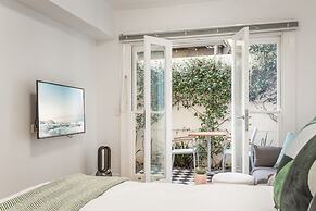 Lovely Studio With Patio