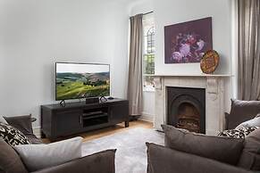 Elegant 3-bed Heritage House With Swimming Pool