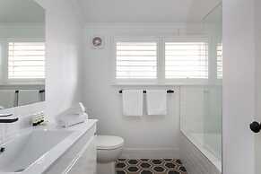 Elegant 3-bed Heritage House With Swimming Pool