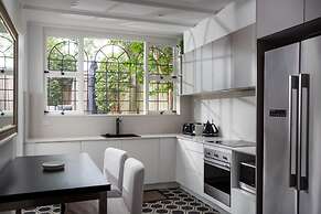 Elegant 3-bed Heritage House With Swimming Pool