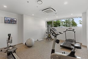 Executive 2-bed With Stadium View, Great Amenities