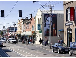 2 bed Apartment in Trendy Collingwood