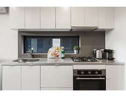 2 bed Apartment in Trendy Collingwood