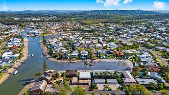 3-bed Waterfront Apartment With Private Patio
