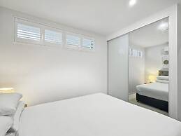 Deluxe 3-bed Unit With Views