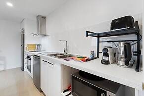 Cozy 1-bed Studio Near Cafes and Shops