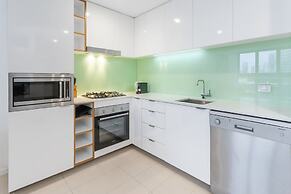 Beautiful Unit With Gym and Pool Near Museums