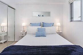 Beautiful Unit With Gym and Pool Near Museums