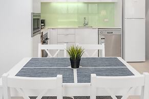Beautiful Unit With Gym and Pool Near Museums