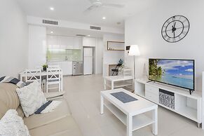 Beautiful Unit With Gym and Pool Near Museums