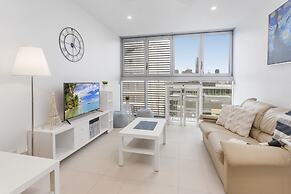 Beautiful Unit With Gym and Pool Near Museums