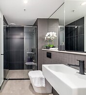 Modern 1-bed Apartment With Pool And Sauna