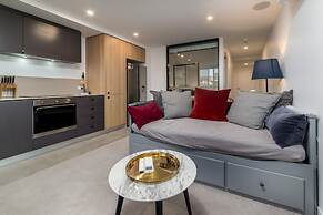 Modern 1-bed Apartment With Pool And Sauna