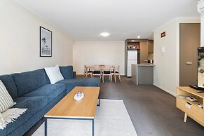 Gorgeous 3-bed Apartment Near Flagstaff Gardens