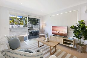 Ground Floor 2-bed Mermaid Beach Pad With Parking