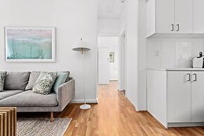 Bondi 2-bed Apartment With Awesome Sunrise Views