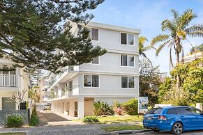 Coastal 2-bed Apartment Steps From Manly Beach