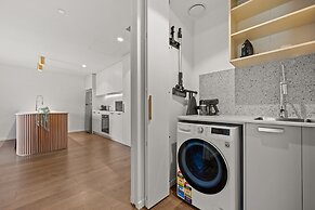 Unwind in Elegance: Your Perfect Braddon Apartment