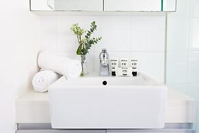 Charming Studio With Balcony in Inner-city Glebe