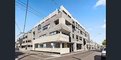 Bright Terrace Unit Next to Chapel St Dining
