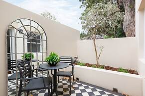 Designer Studio in Grand Manor 20 min From Sydney