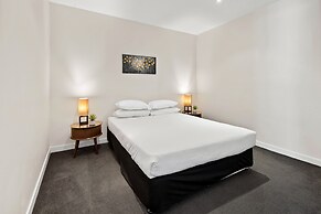 Spacious Melbourne CBD 2-bed Close to Everything
