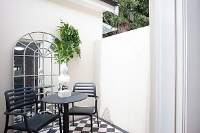 Modern and Cosy Inner West Apartment
