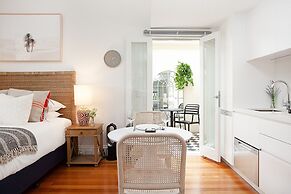 Modern and Cosy Inner West Apartment