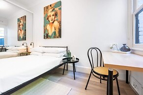 Contemporary 2-bed House in Trendy Enmore