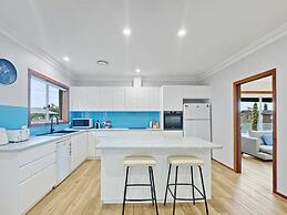 4-bed Beach House With Garden & Alfresco Dining