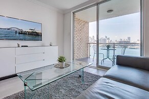 Wake up to Sydney Harbour